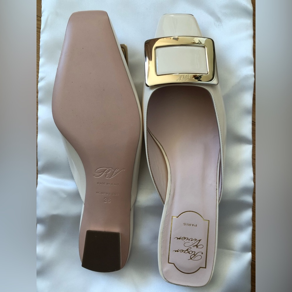 Roger Vivier white mule